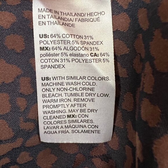Chico's Size 14 Women Brown Cheetah Print Button Up Shirt Office Career Work - Picture 7 of 7